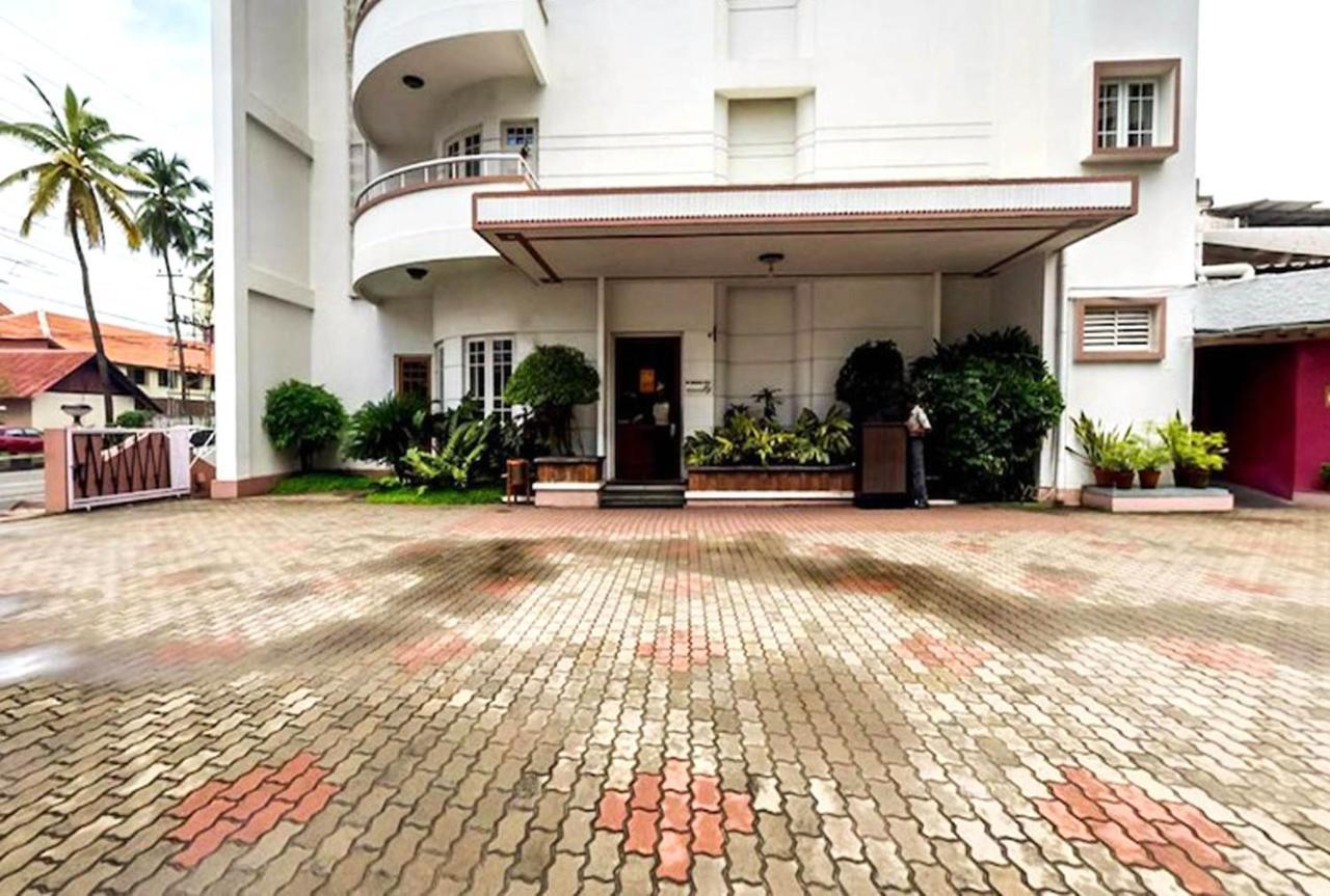 فندق غراند Kochi المظهر الخارجي الصورة